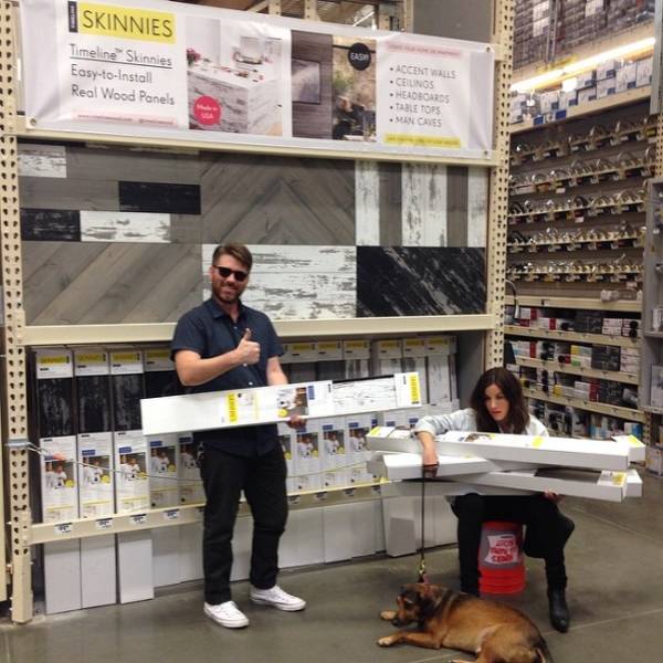 Мужчины на шопинге