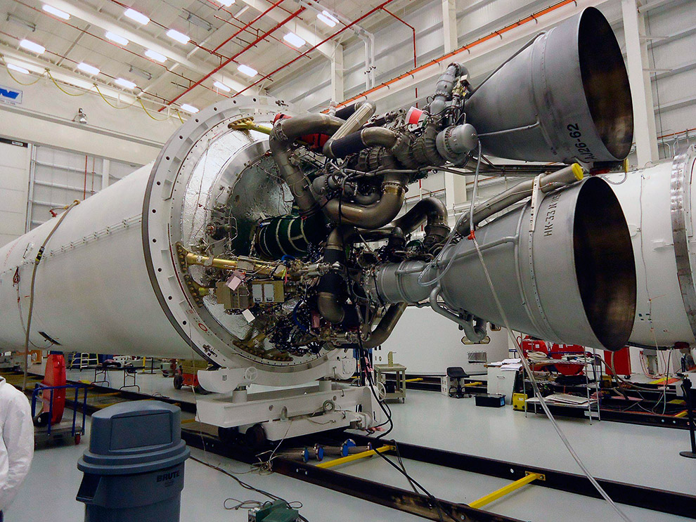 Запуск американской ракеты Антарес с советскими двигателями