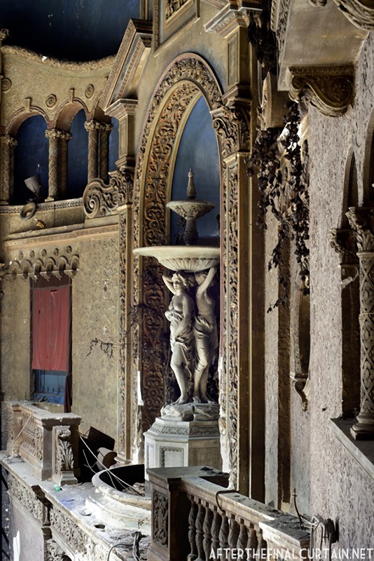 Три самых грандиозных заброшенных кинотеатра Нью-Йорка