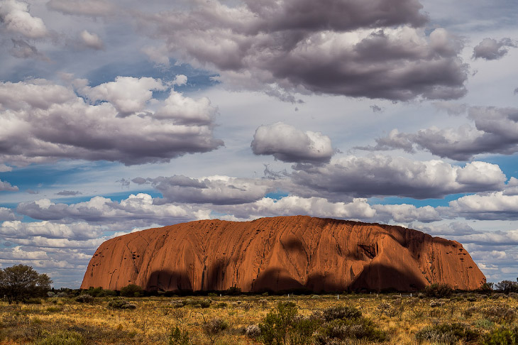 Улуру — самый большой камень на планете Улуру — самый большой камень на планете