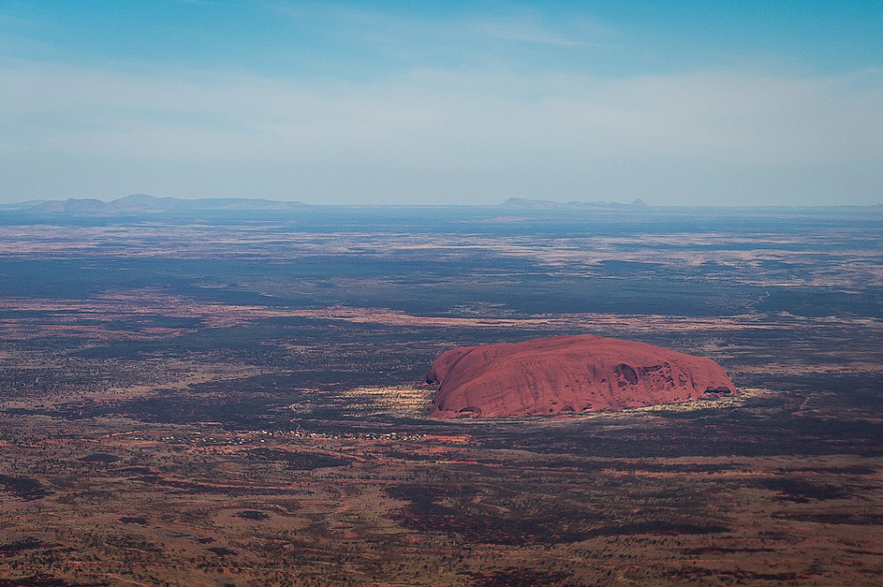 Улуру — самый большой камень на планете Улуру — самый большой камень на планете