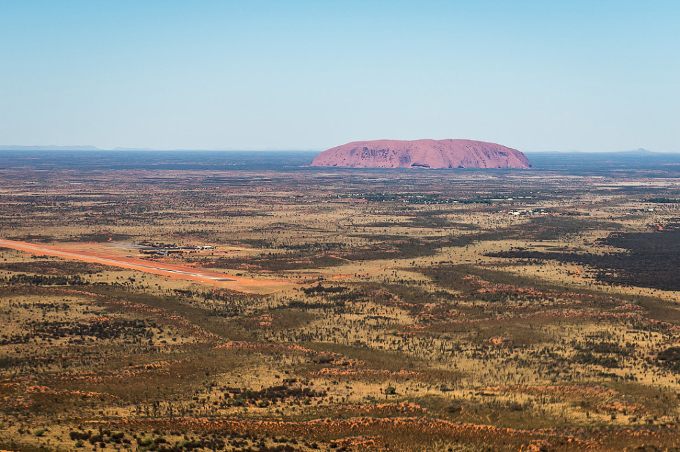 Улуру — самый большой камень на планете Улуру — самый большой камень на планете