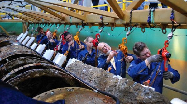 Первая в мире подводная лодка, успешно примененная в бою