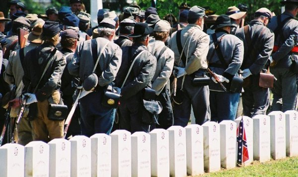 Первая в мире подводная лодка, успешно примененная в бою