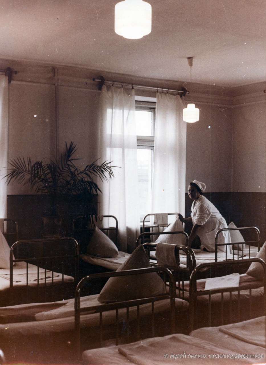 Назад в прошлое: вокзал Омска 1969 года Назад в прошлое: вокзал Омска 1969 года