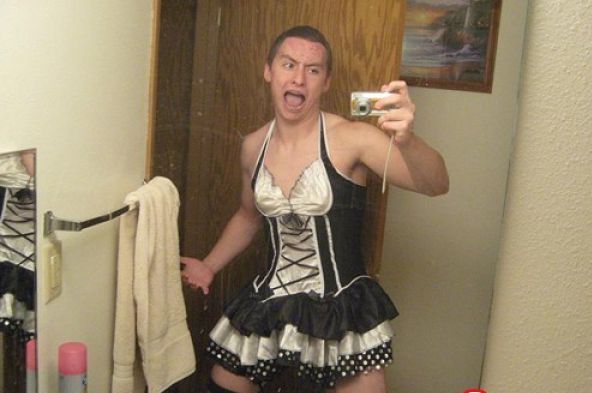 Почему мужику не надо делать селфшоты (7 фото) Почему мужику не надо делать селфшоты (7 фото)