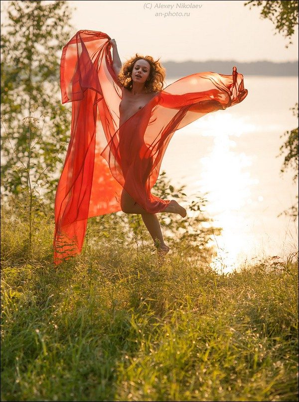 Красивая природа, красивые женщины