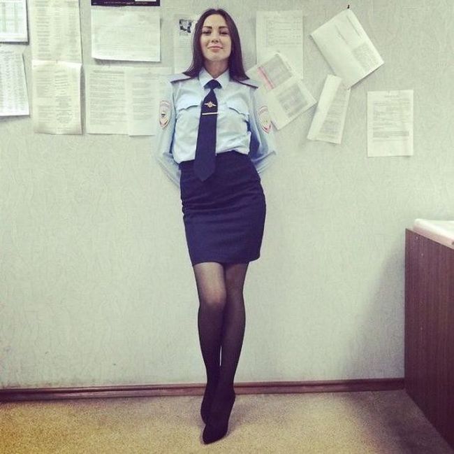 Симпатичные девушки на страже порядка