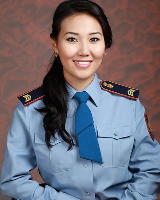 Симпатичные девушки на страже порядка