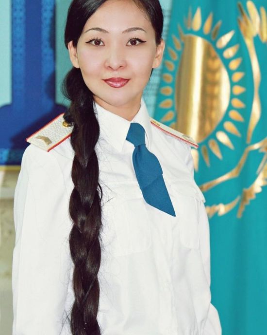 Симпатичные девушки на страже порядка