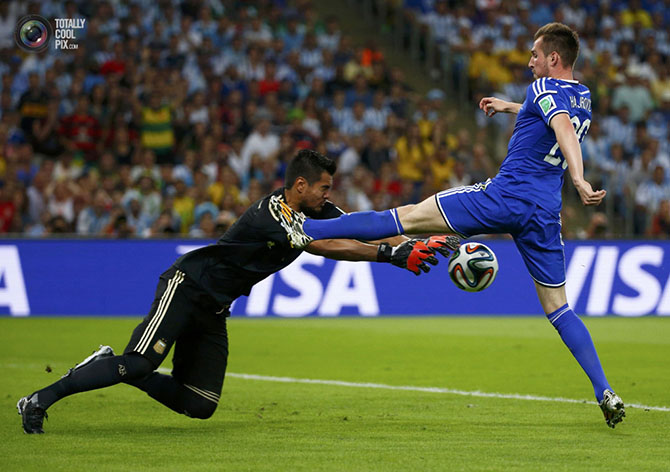 Самые яркие моменты чемпионата мира по футболу 2014 (30 фото. продолжение) Самые яркие моменты чемпионата мира по футболу 2014 (30 фото. продолжение)