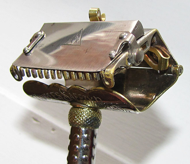 Эволюция бритвенных приборов. Прошлое и настоящее Эволюция бритвенных приборов. Прошлое и настоящее