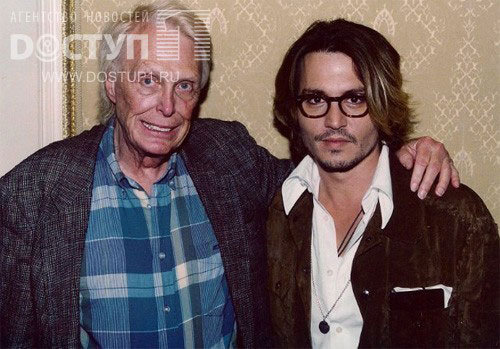 16 звезд Голливуда сфотографировались с «Копейским рабочим»