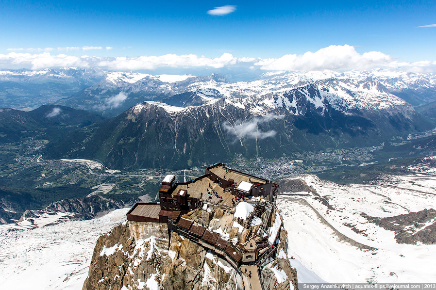 Горная вершина Aiguille Du Midi во Франции