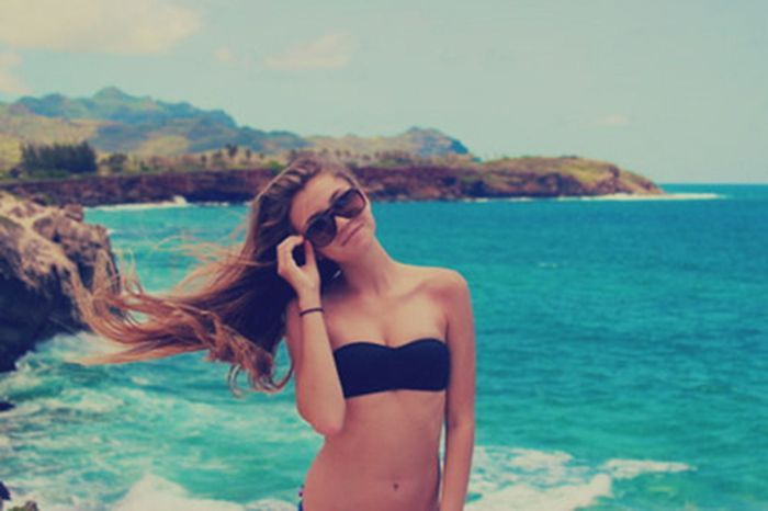 Девушки в бикини