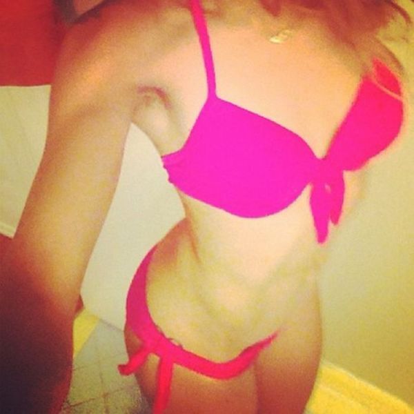 Девушки в бикини