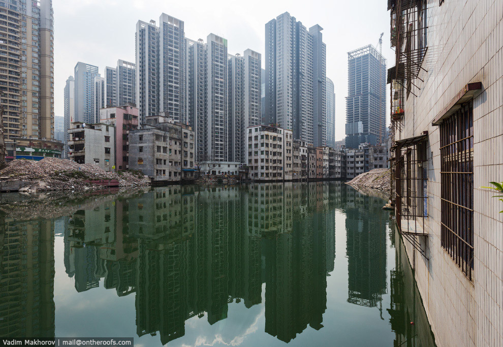 Крыши и трущобы Гуанчжоу