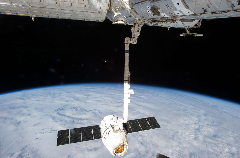 Роботы на работе Роботы на работе