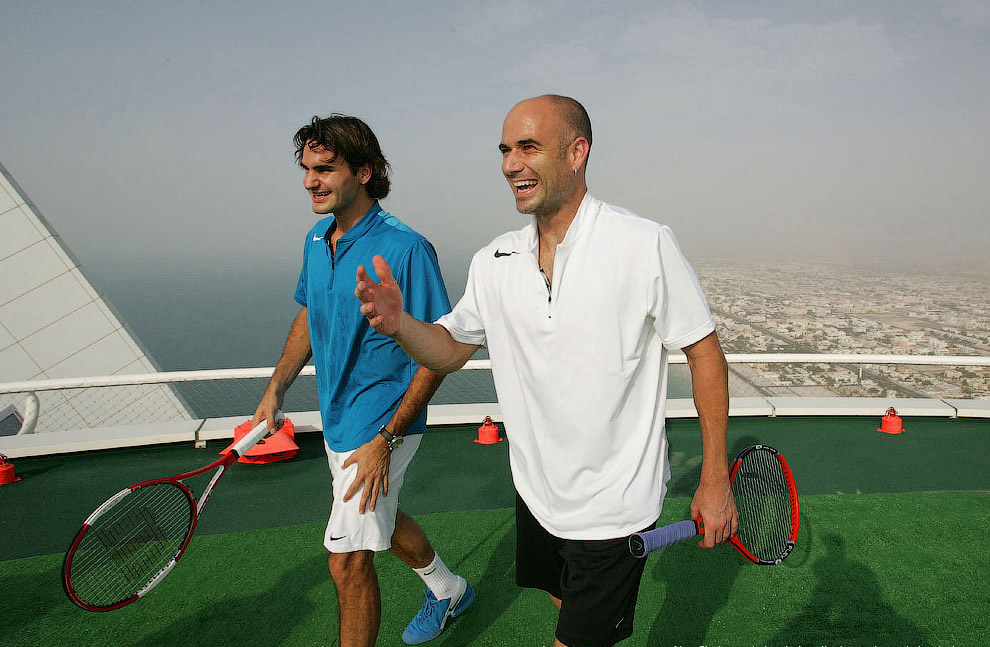 Теннис над облаками