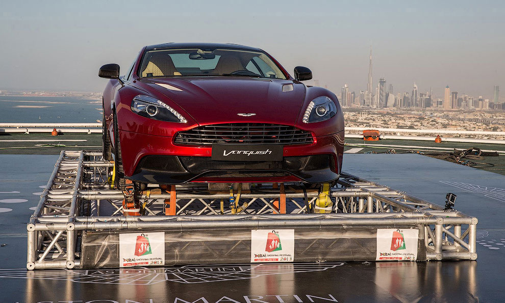 Теннис над облаками