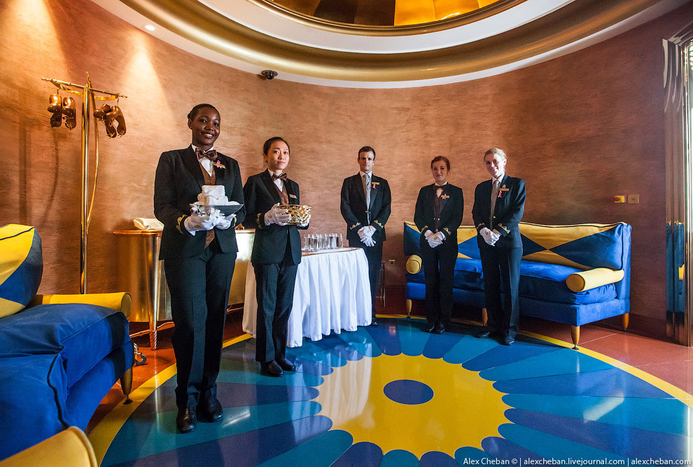 Теннис над облаками