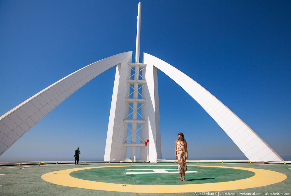 Теннис над облаками