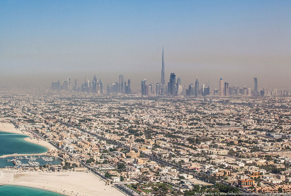 Теннис над облаками