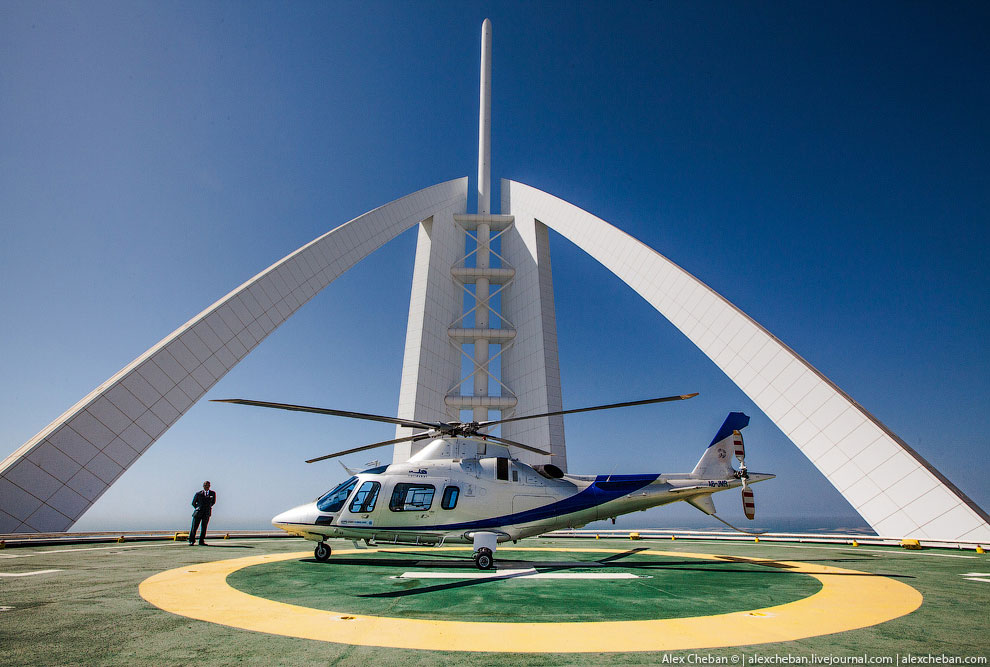 Теннис над облаками