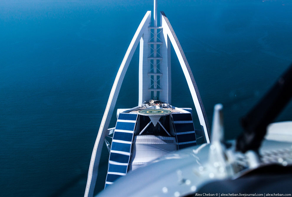 Теннис над облаками