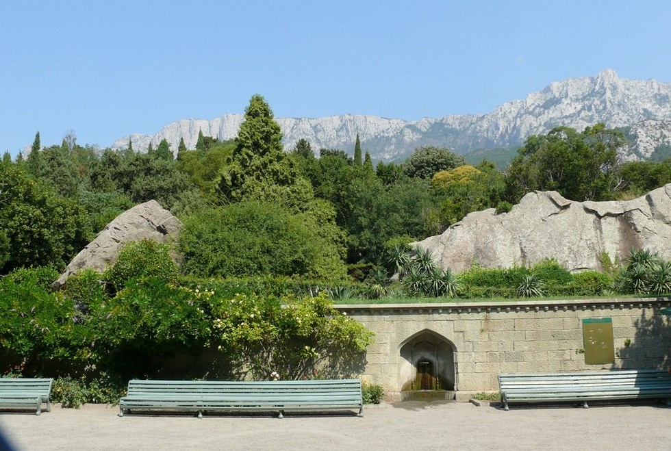 Алупкинский парк: идеальное слияние природы с творчеством человека