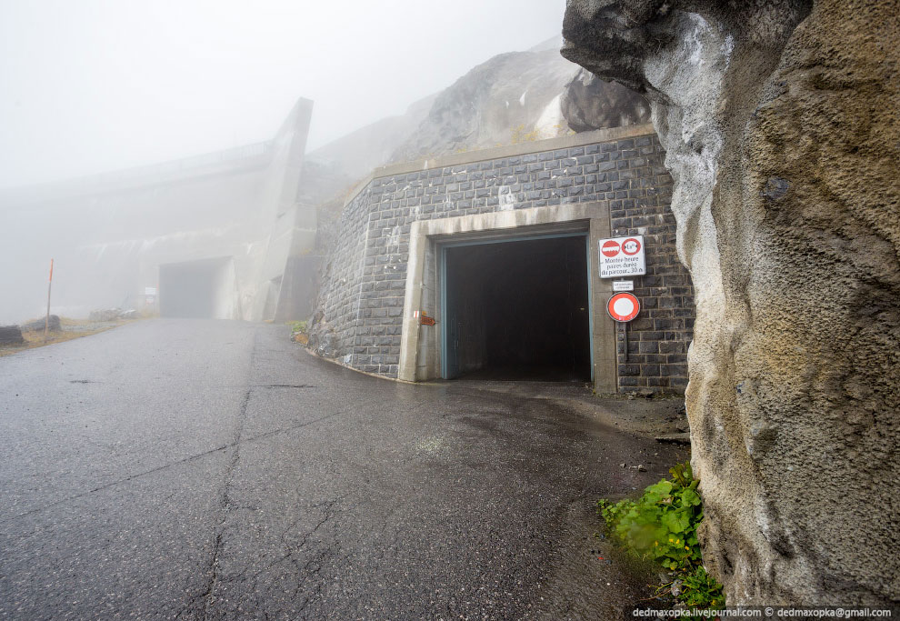 Плотина Мавосин в Швейцарии