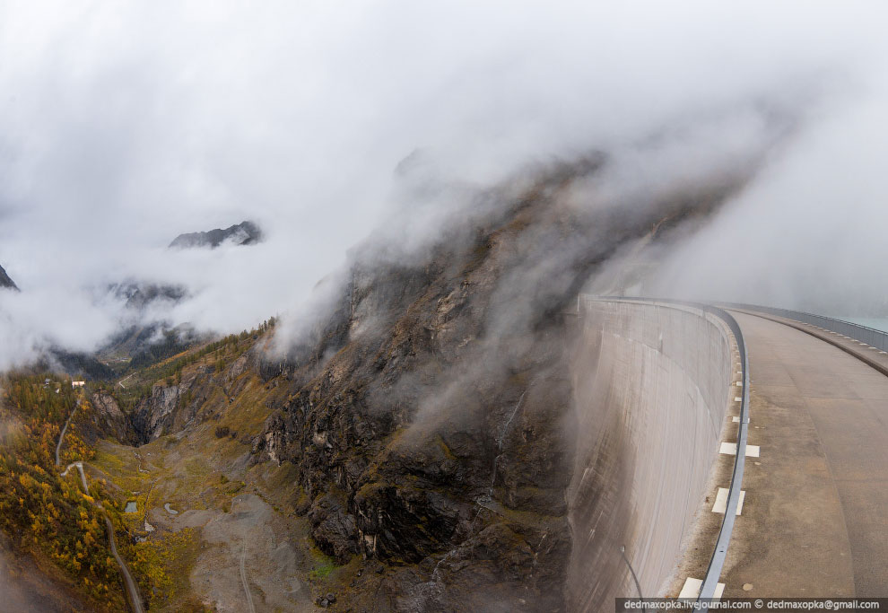 Плотина Мавосин в Швейцарии