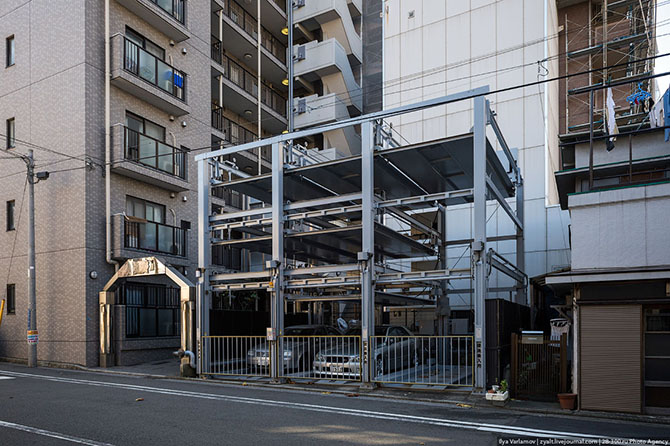 Как в Японии решили проблему с парковками Как в Японии решили проблему с парковками