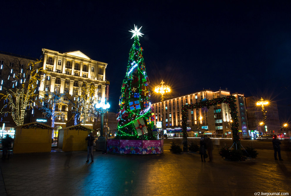 Новогодняя иллюминация в Москве