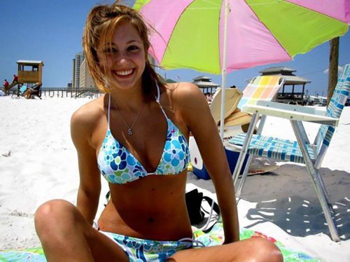 Красотки в бикини