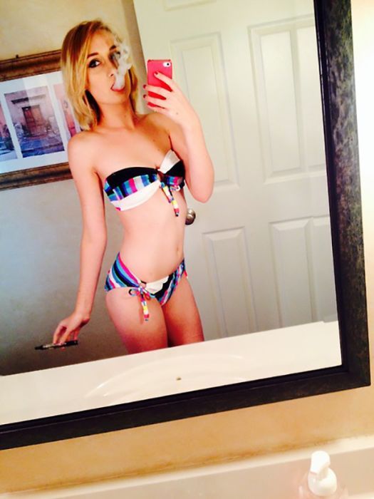 Красотки в бикини