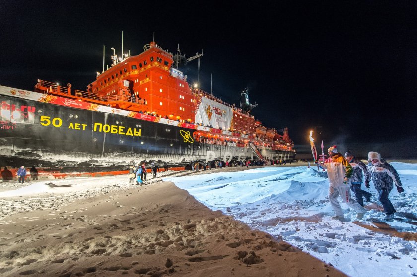 Самые яркие моменты путешествия Олимпийского огня 2014, глазами иностранных журналистов