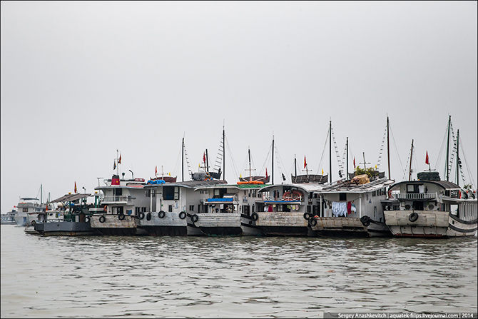 Путешествие на корабле по бухте Халонг