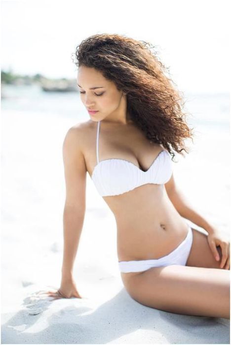 Красивые темнокожие девушки (50 фото)