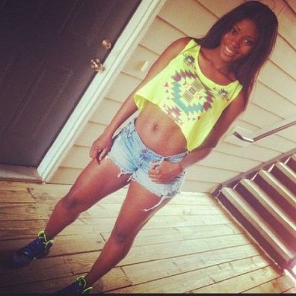 Красивые темнокожие девушки (50 фото)