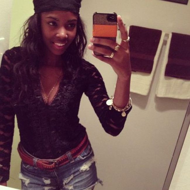 Красивые темнокожие девушки (50 фото)
