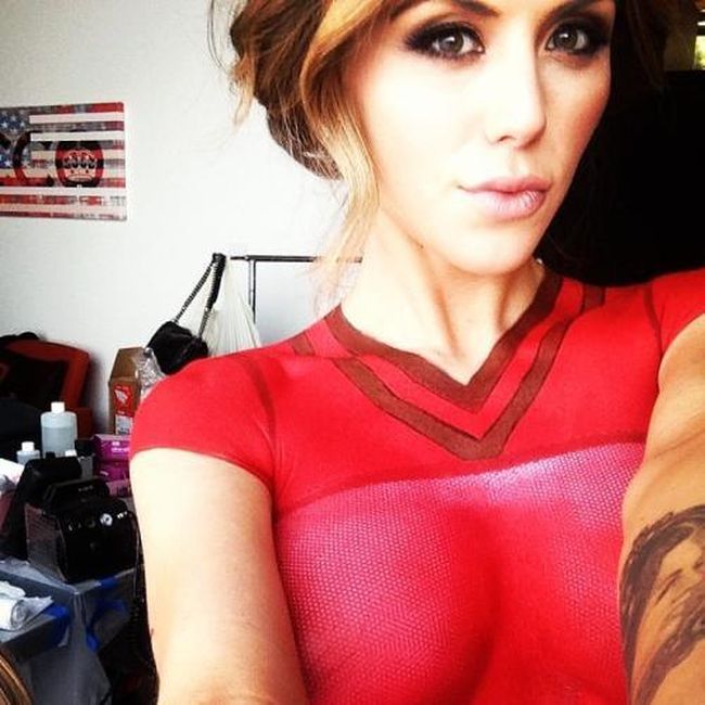 Девушки фотографируют себя (43 фото)