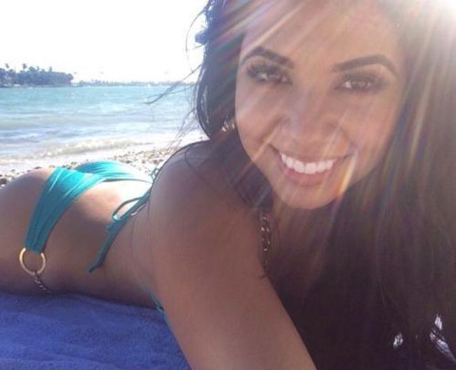 Девушки фотографируют себя (43 фото)