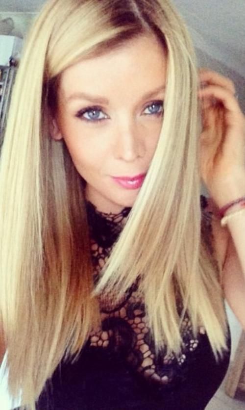 Девушки фотографируют себя (43 фото)