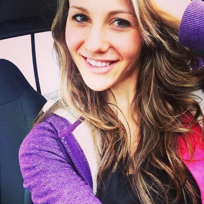 Девушки фотографируют себя (43 фото)