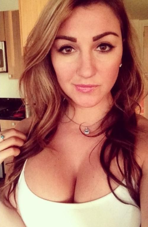 Девушки фотографируют себя (43 фото)