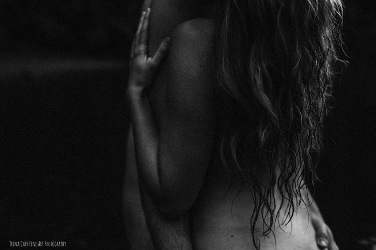 Интимная послеродовая фотосессия женщины, родившей 3 детей за 1 год и потерявшей уверенность в себе