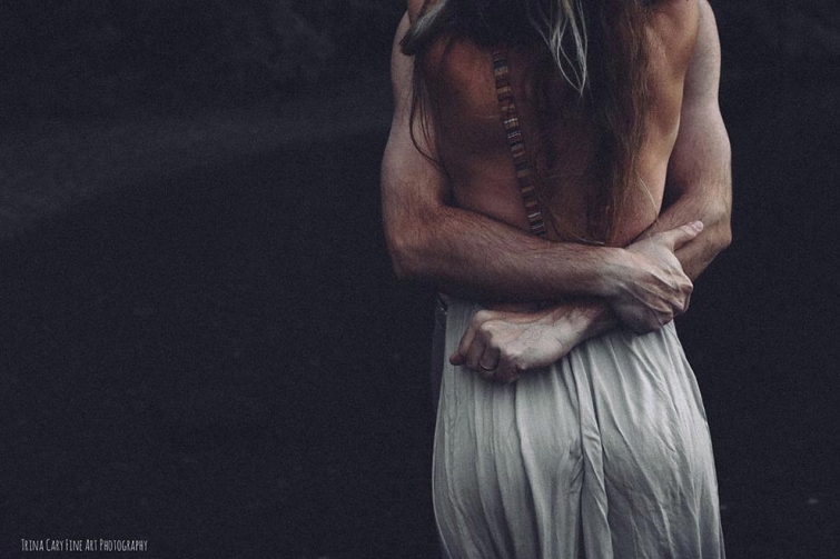 Интимная послеродовая фотосессия женщины, родившей 3 детей за 1 год и потерявшей уверенность в себе