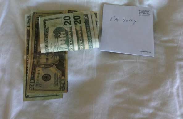 Чаевые для горничной (2 фото)