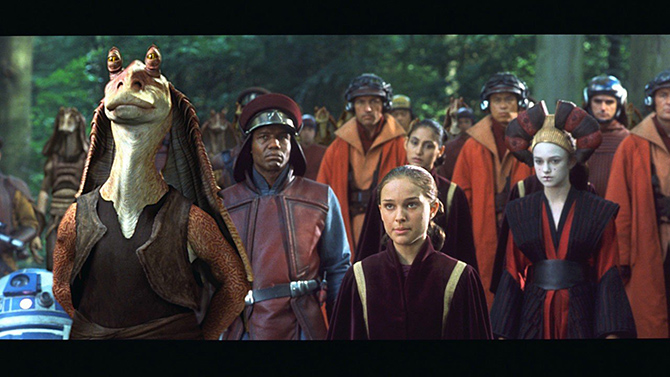 Откровенно провальные фильмы с ошеломляющими сборами по миру